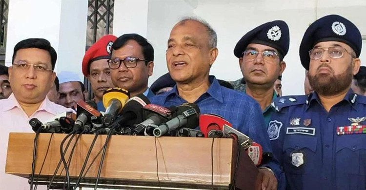 এবারের নির্বাচনে সেনা, নৌ ও বিমান বাহিনী মাঠে থাকবে: স্বরাষ্ট্র উপদেষ্টা